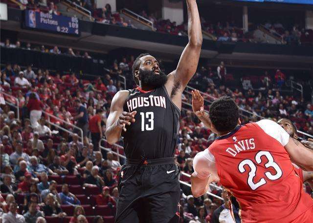 尼克斯鏖战北京队，浓眉哥状态火热