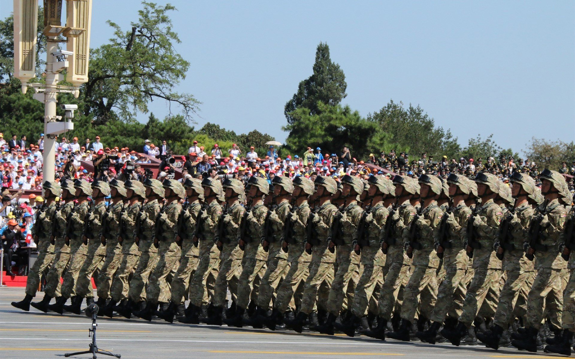 枢纽的艺术，布雷默如何以攻防转换定义德甲争冠终极之夜
