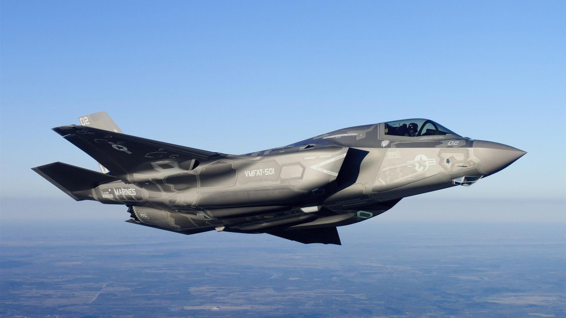 开云体育平台APP-太平洋上空的鹰—当库尔图瓦在西部决赛的夜晚筑起叹息之墙