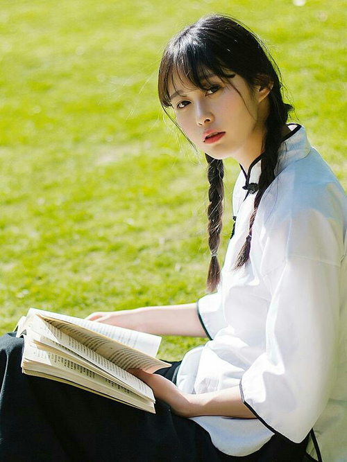 开云体育中国-时空之门在洪都拉斯敞开，当巴萨遇见百年后的世界冠军