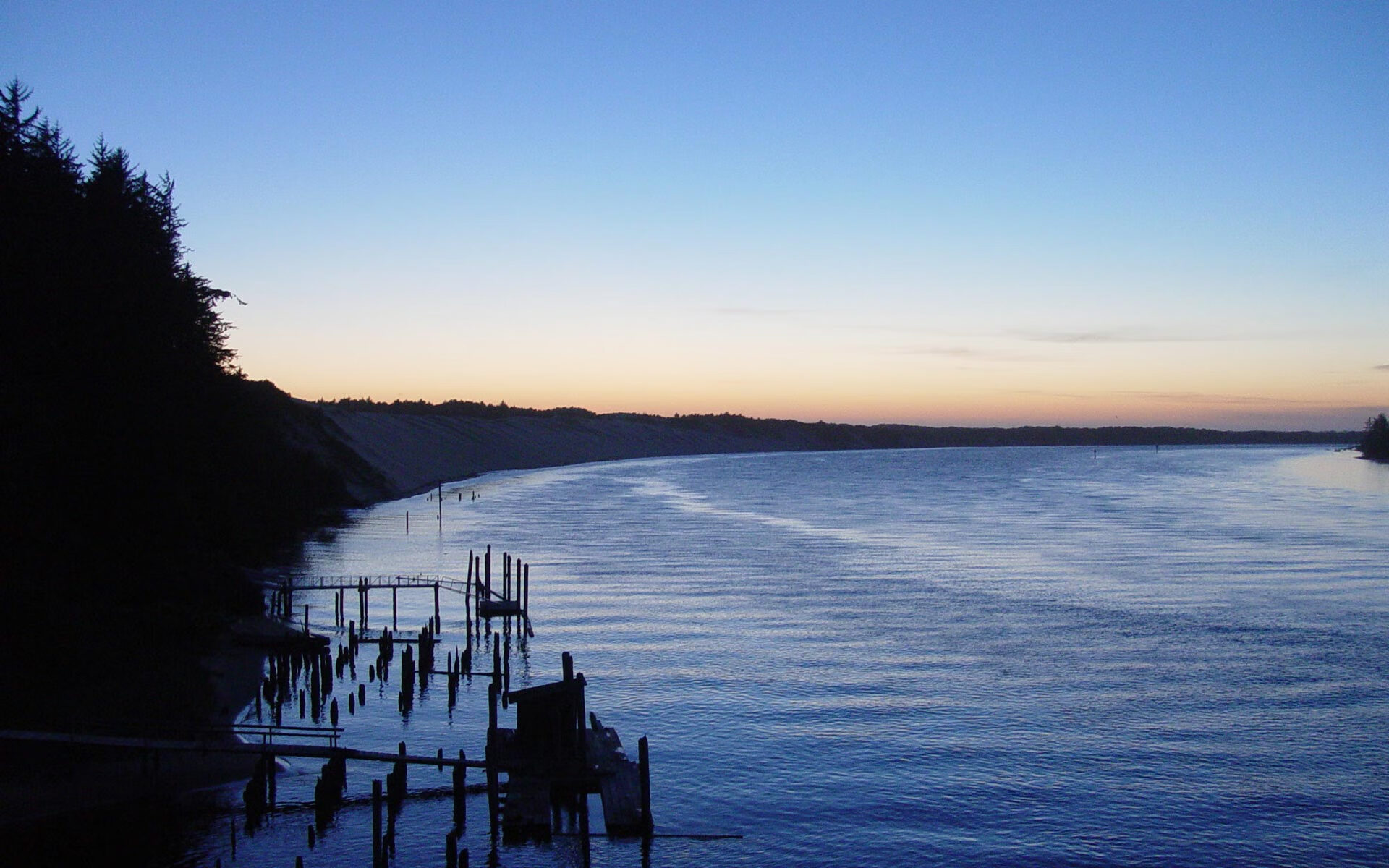 开云体育-当北伦敦枪手遇见桑巴军团，孔德如何在阿森纳对阵巴西的梦幻对决中拉满存在感？